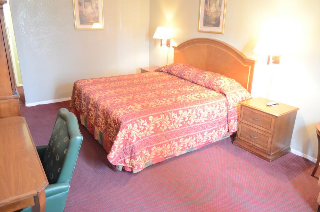 Red Carpet Inn Hornwood Drive 휴스턴 객실 사진